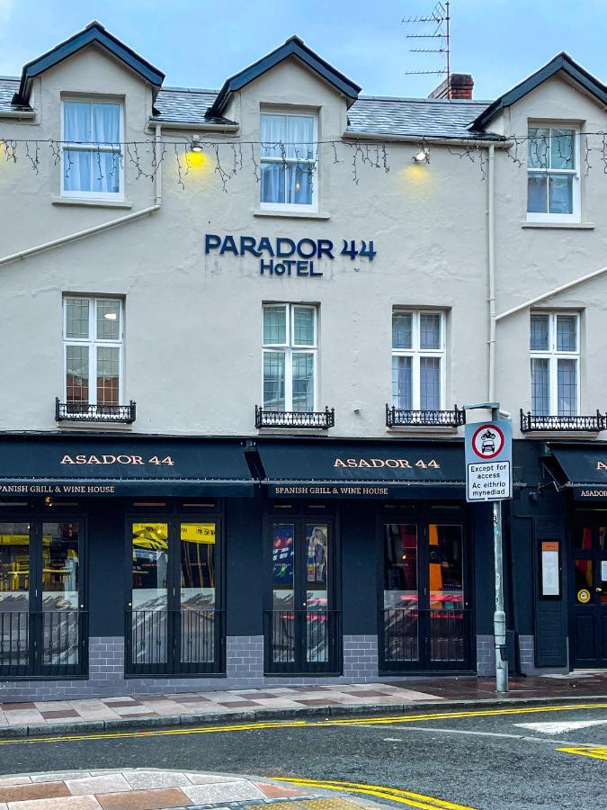 Parador 44 Cardiff Esterno foto